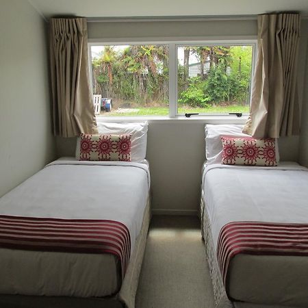 Lake Rotorua Hotel Extérieur photo